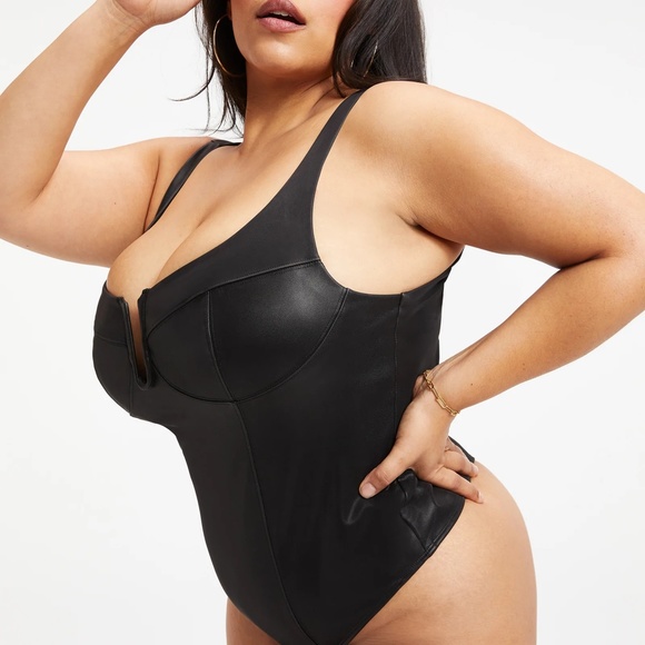 Good American Tops - Good American U Corset Body Black NWT Size 3 XL